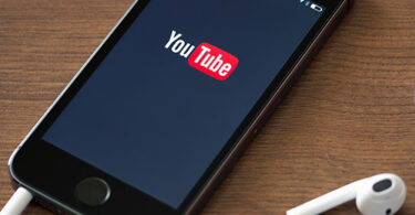 Hogyan hallgathat YouTube zenét a háttérben iPhone, iPod vagy iPad készülékén