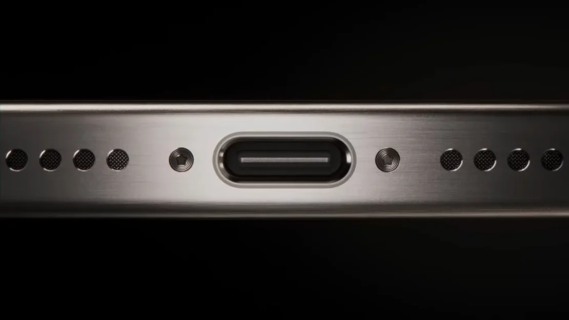 Ce dispozitive poți conecta la iPhone 15 prin USB-C.